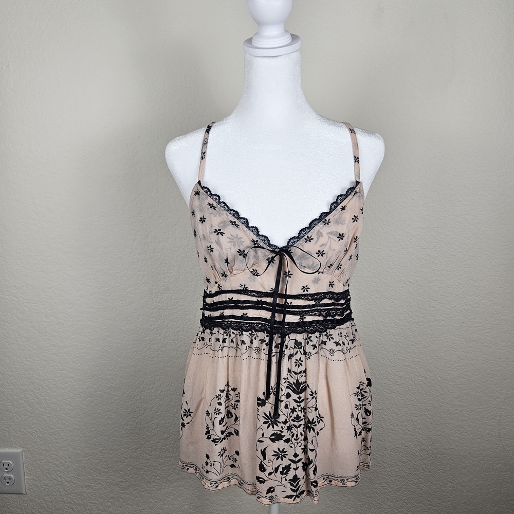 Elegant Black and Cream Women's Top